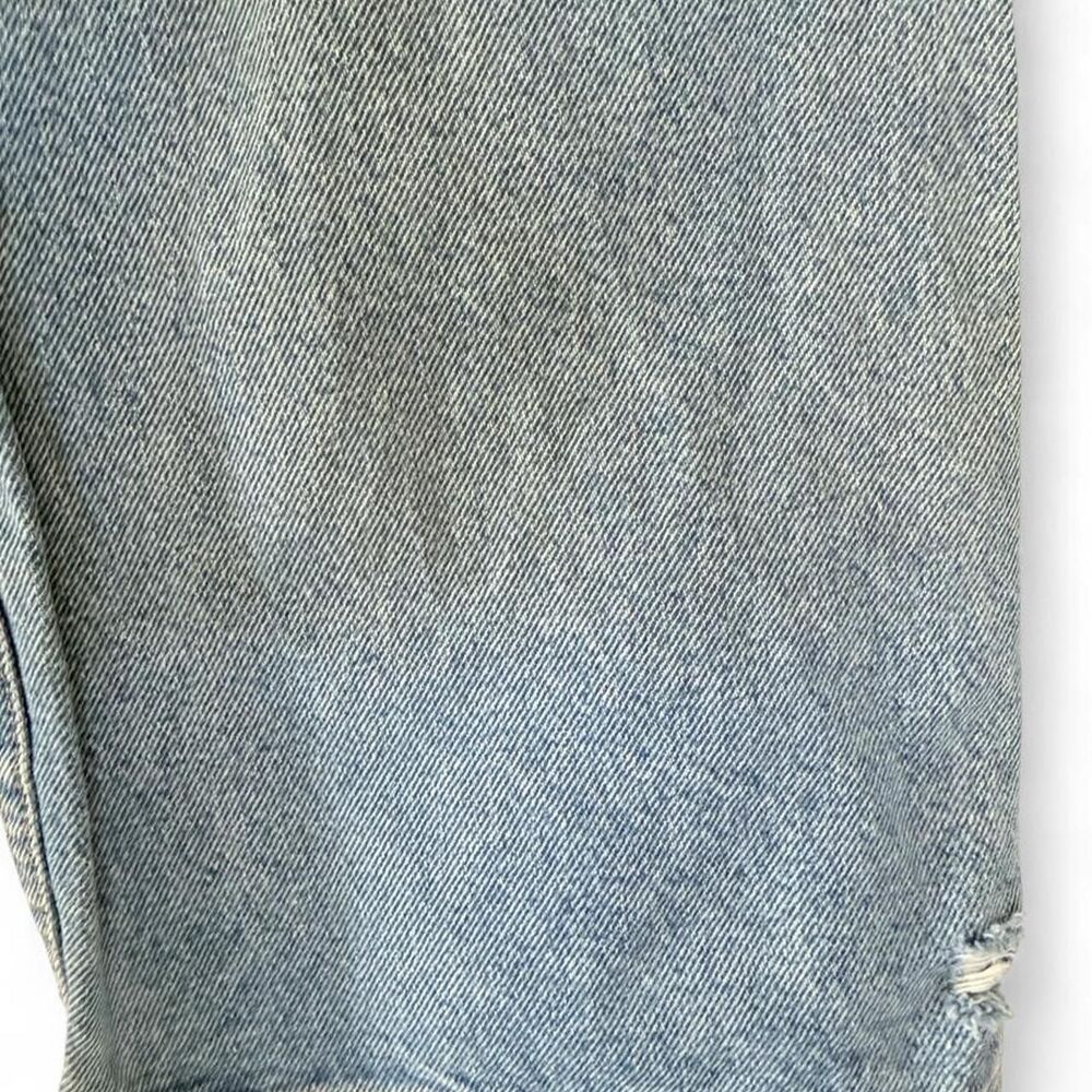 BDG Light Wash Distressed 'Skate Fit' Men's Jeans - Picture 6 of 8